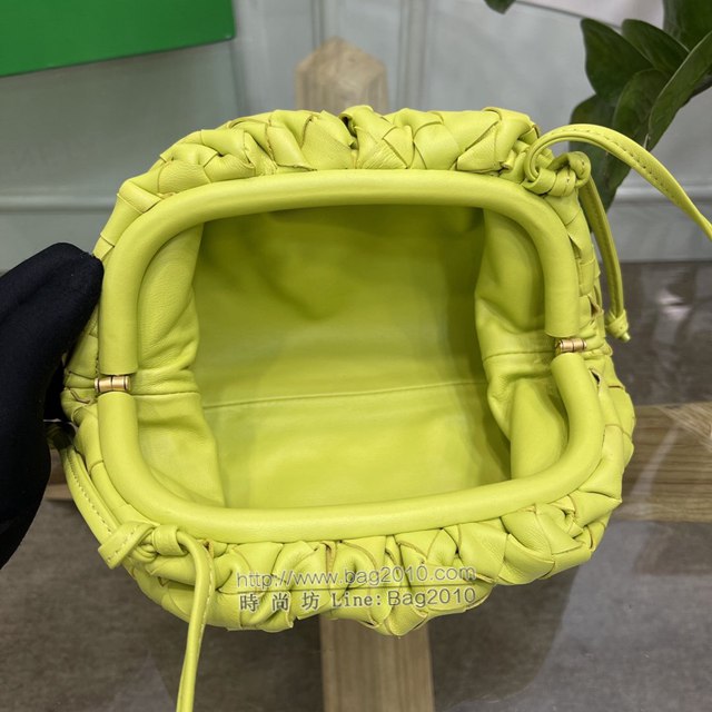 Bottega veneta高端女包 98061 寶緹嘉粗格編織羊皮雲朵POUCH手拿包 BV經典款女包  gxz1160